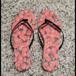 Nine West Cherry Designed Flip Flops